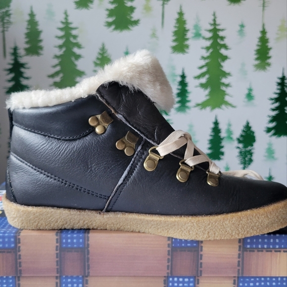 New 41 F-troupe Crepe Sole, Hiking, Black Fur Sheep Boots. - Picture 7 of 12